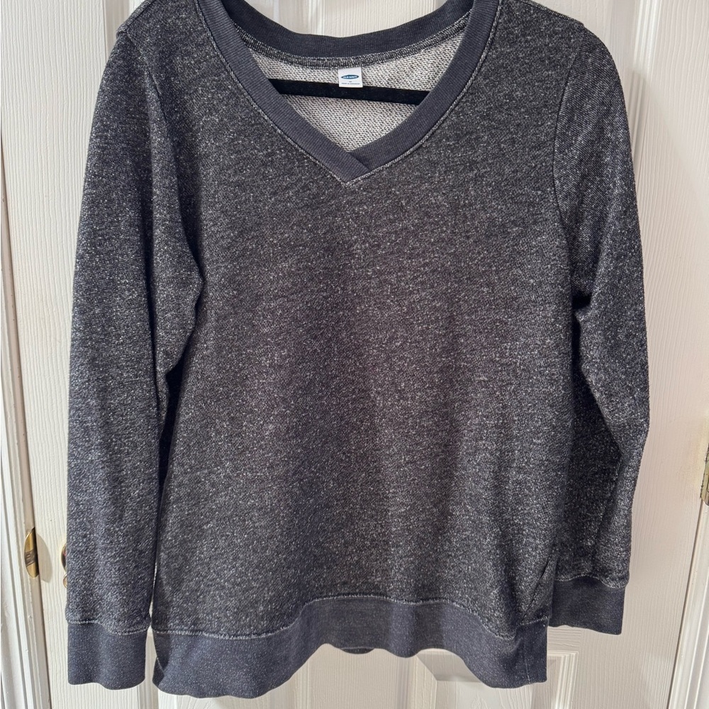 Old Navy Gray Sweatshirt with V-Neck and Long Sleeves